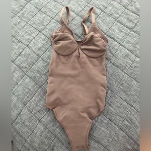 NWT SKIMS Umber Viral Shape-Wear Bodysuit